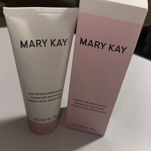 Mary Kay Mattifying